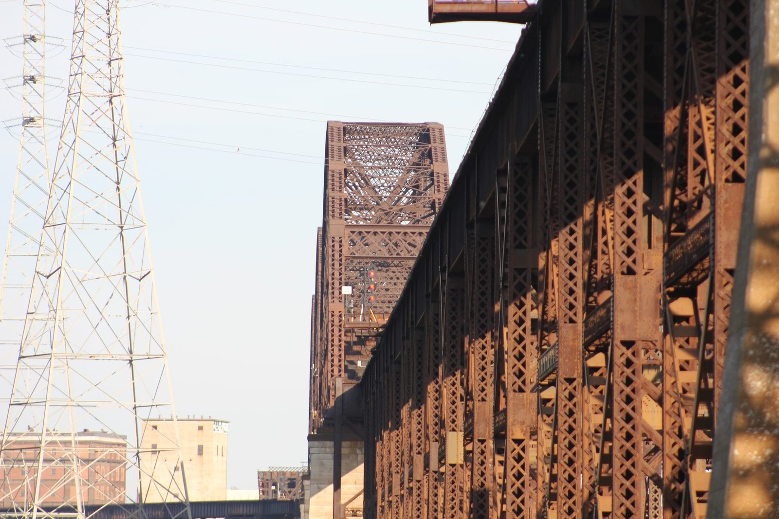 Main MacArthur Bridge